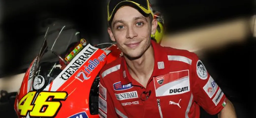 Ducati Monster 696 autografata da Valentino Rossi all'asta per Telethon