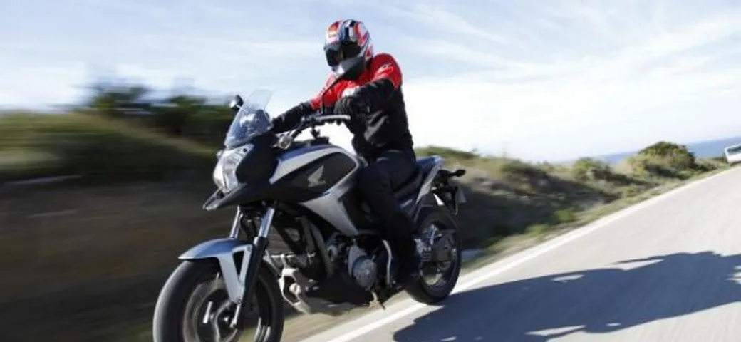 Honda: nuovi listini moto e scooter 2012 in vigore dall'1 aprile