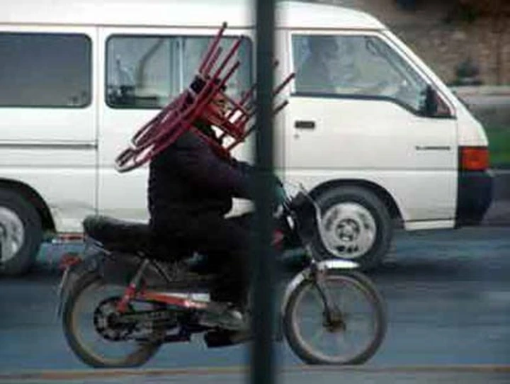 Caschi improbabili