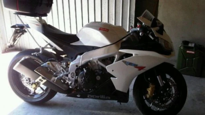 Foto del giorno: Aprilia RSV4 Touring