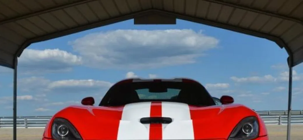 SRT Viper: ecco il primo esemplare con le strisce longitudinali