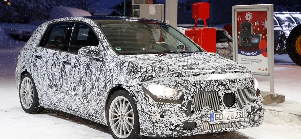 Mercedes Classe B 2019: foto spia sulla neve