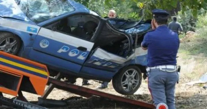 Polizia di Stato: un incidente stradale ha ucciso il 70% degli agenti morti in servizio