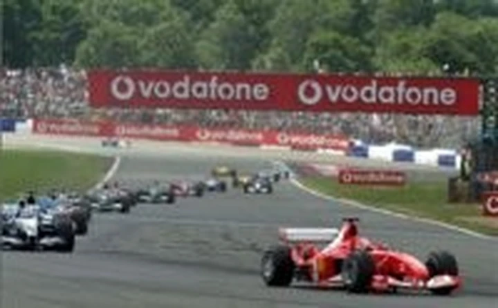 Vodafone molla la Ferrari per la McLaren