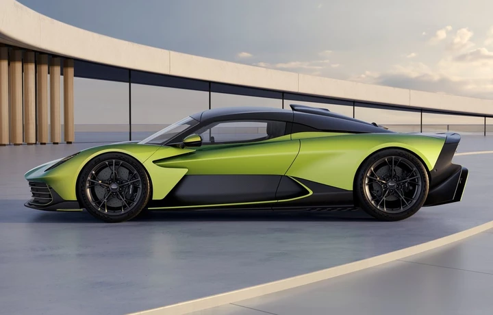 Aston Martin Valhalla prezzo