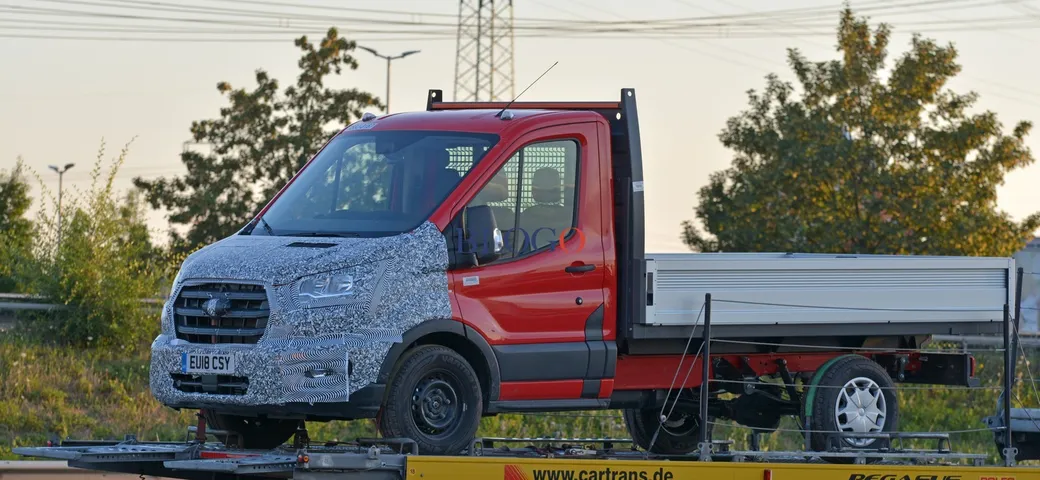 Ford Transit 2019: le foto spia del facelift