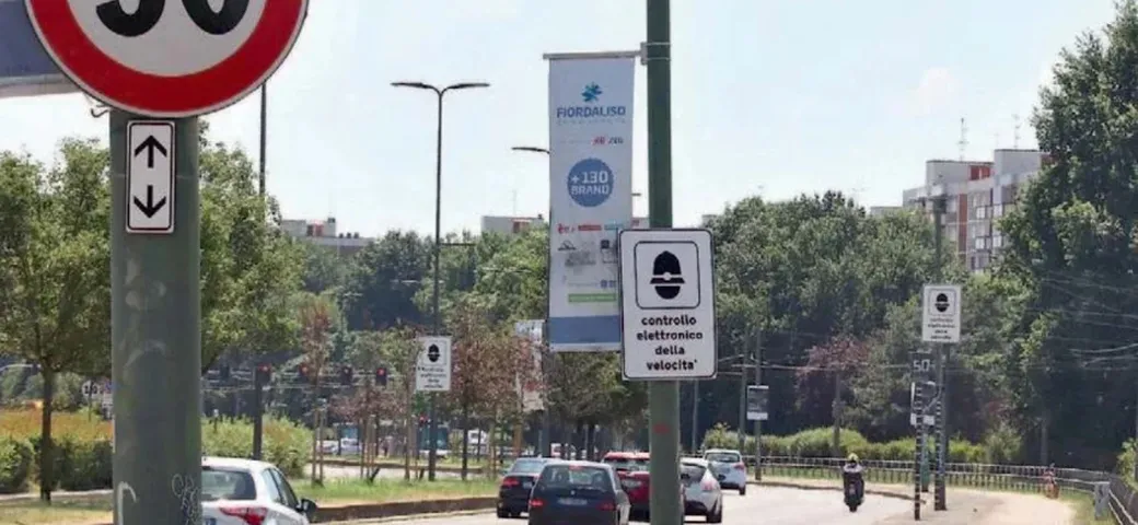 Torino, multa all’auto comunale: ex dipendente non paga e scatta la causa