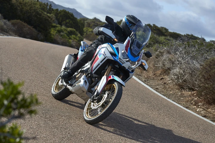 Mercato moto 2020: in Italia ci si 