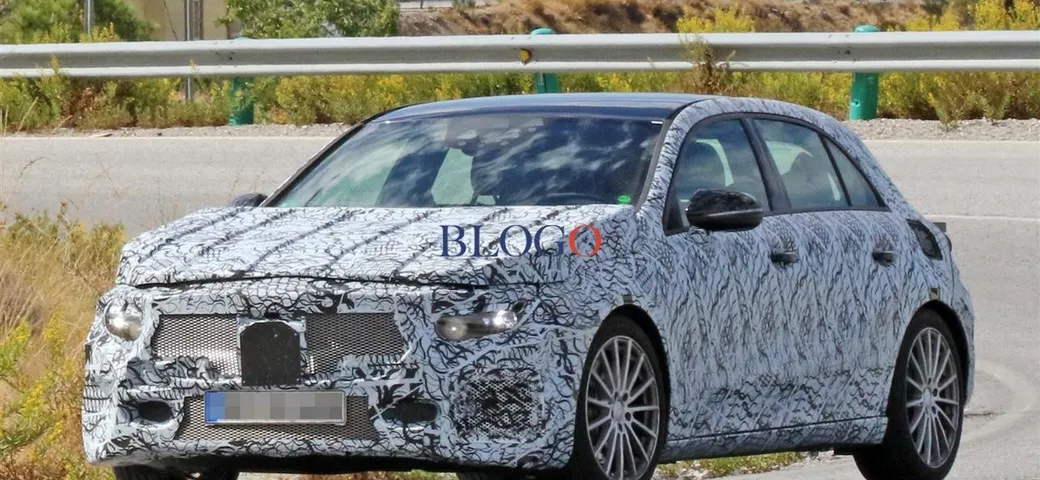 Mercedes AMG A43: prime foto spia