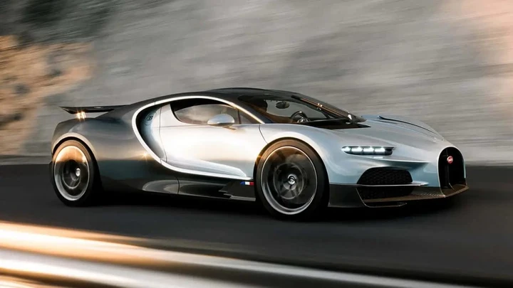Bugatti Tourbillon: in un mondo di elettriche, ecco un bel V16: rombo da paura