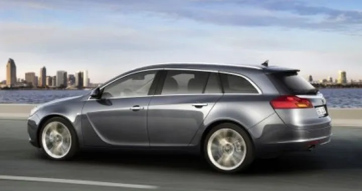 Opel, la Insignia studia da best-seller: gli ordini sono già 100.000