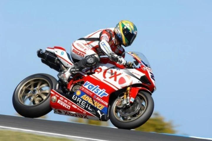 SBK: Troy Bayliss agguanta la Superpole