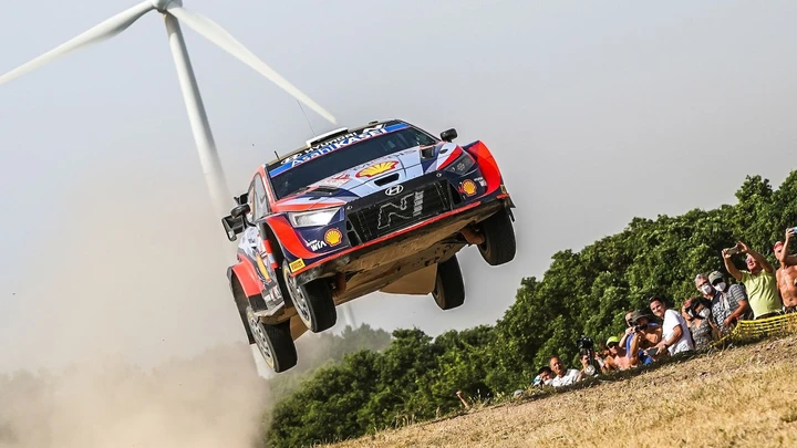 WRC Rally Italia Tanak è sempre più leader