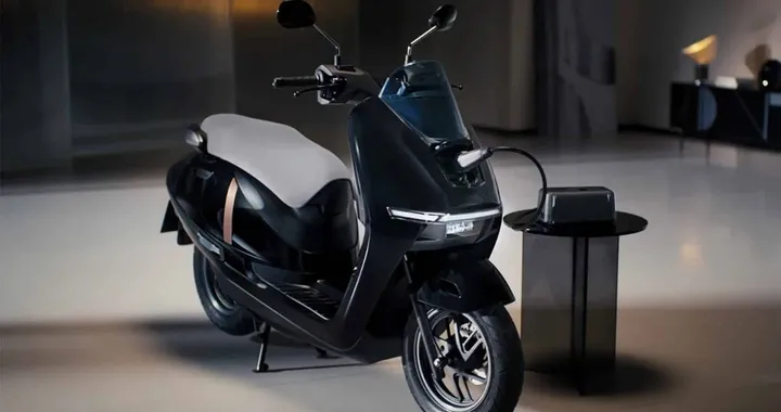 Honda UC3: scooter elettrico con autonomia fino a 122 km