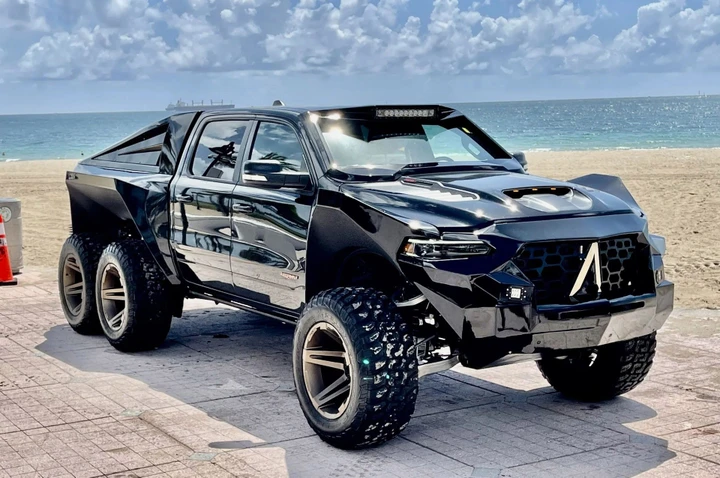 Apocalypse Juggernaut 6x6: l'auto per la fine del mondo