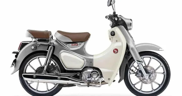 Honda Super Cub 2026: lo stile rétro che sfida gli scooter elettrici