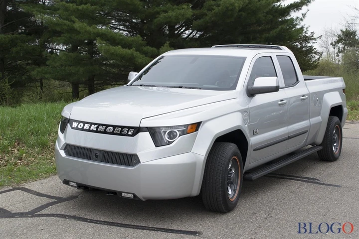 Workhorse W-15: il pick-up ibrido sfida Tesla [Video]