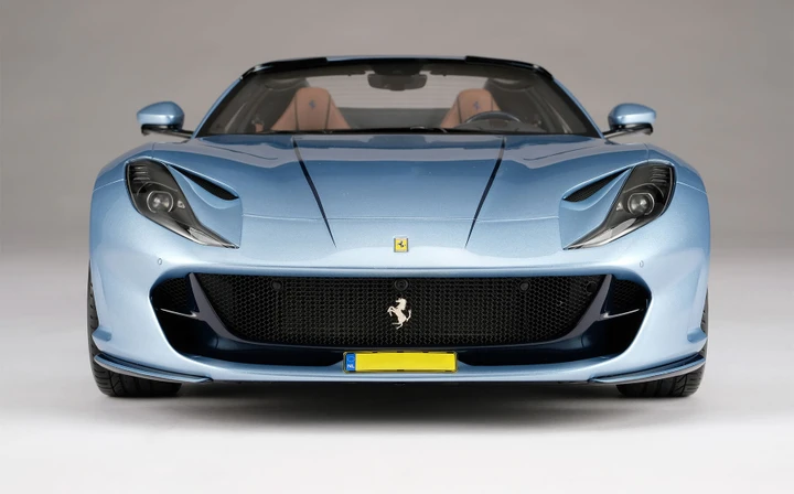 Ferrari 812 GTS in scala 1:8 su misura, un lusso in formato ridotto