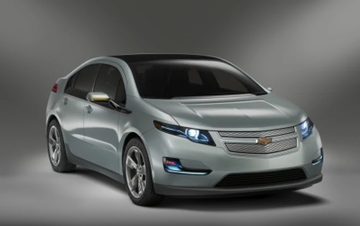 Svelata definitivamente la Chevrolet Volt, il regalo per i 100 anni di GM