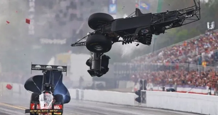 L'incidente del dragster a 450 km/h [Video]