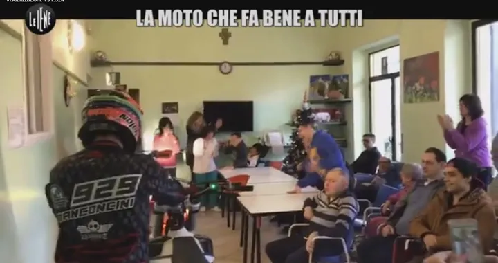 Mototerapia all'ospedale Gaslini con Vanni Oddera [Video]