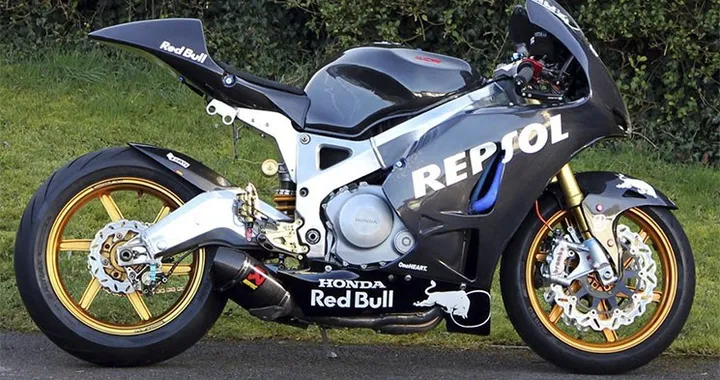 Honda RC213V-S: quando "sotto" c'è una vecchia CBR