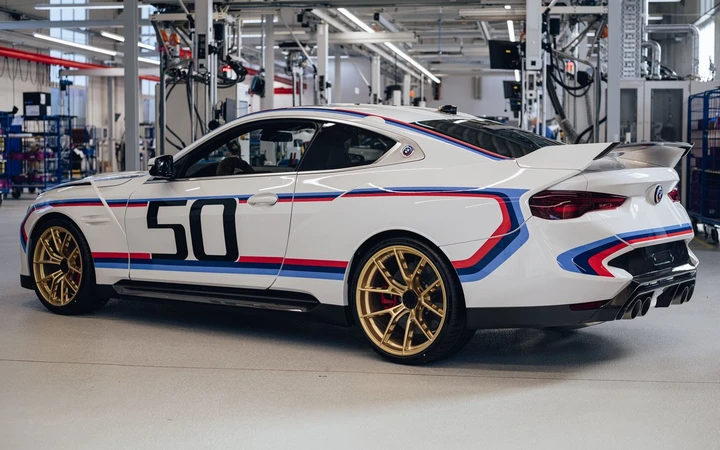 Bmw 3.0 CSL, al via la produzione della super sportiva