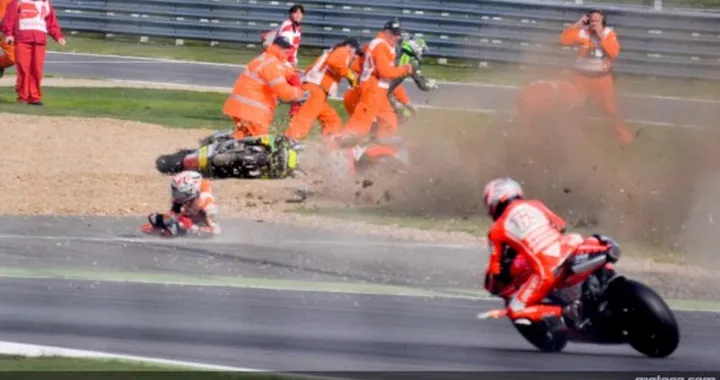 MotoGP: niente operazione per Marquez, Iannone ha la spalla a pezzi