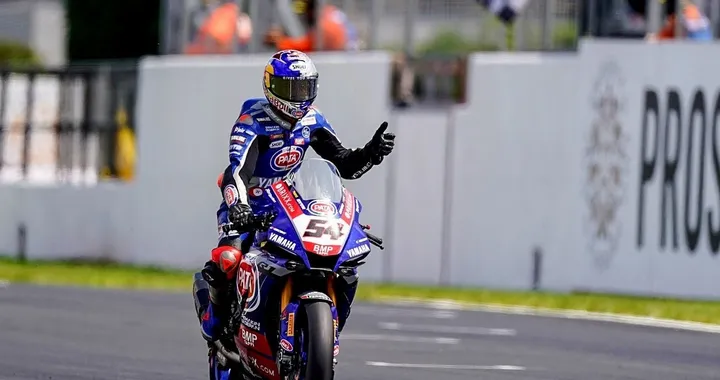 SBK Donington: capolavoro di Razgatlioglu in Gara-1