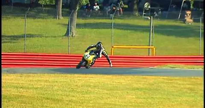 AMA Pro rider Taylor Knapp Save at Mid-Ohio 2011 Daytona SportBike