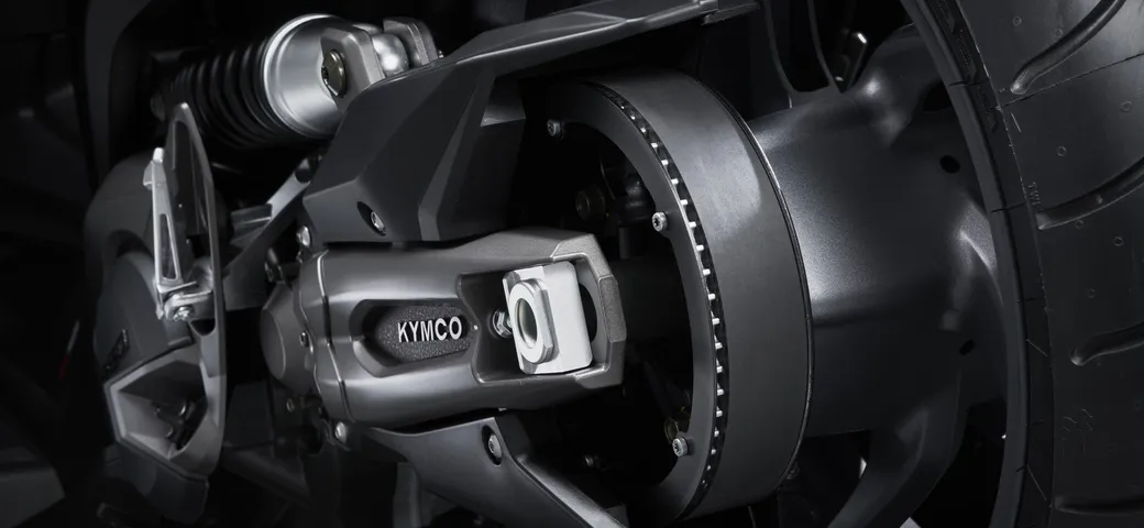 Kymco AK550 Tool kit, il controllo della cinghia si fa con una App