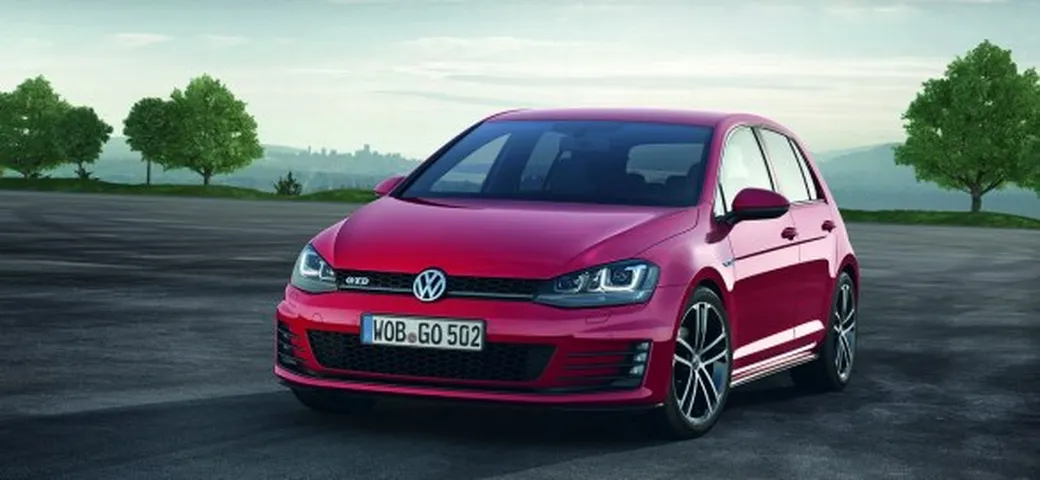Volkswagen Golf GTD: prova su strada e prezzi