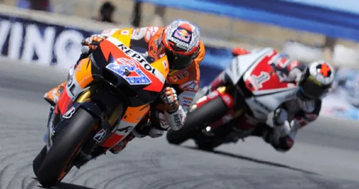 Le pagelle, Stoner allunga. Resiste Lorenzo. Pedrosa terzo incomodo. Rossi, primo del ... terzo gruppo