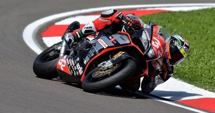 Superstock 1000, Portimao: Savadori cerca l'allungo