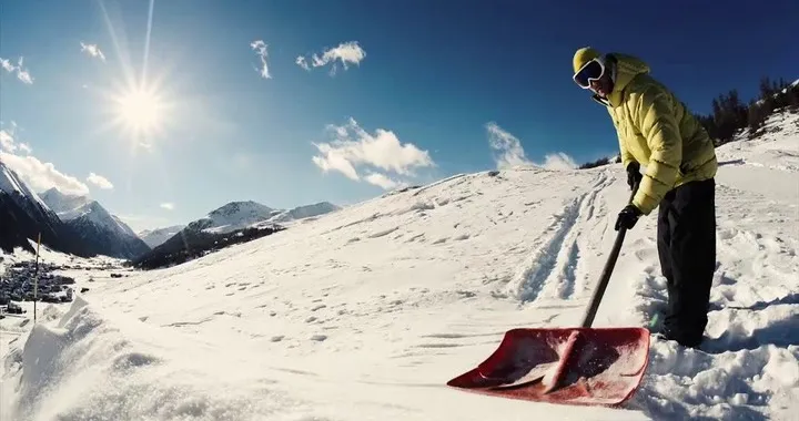 Mercedes ML e GLK On Ice livigno Videoseeding ok