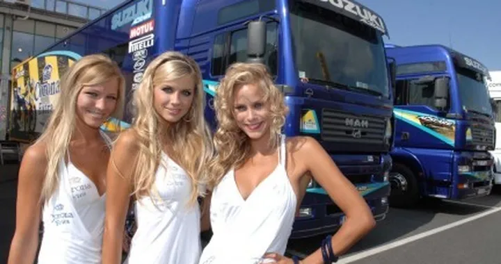 Superbike a Brno: le bellezze del Paddock e della Pitlane