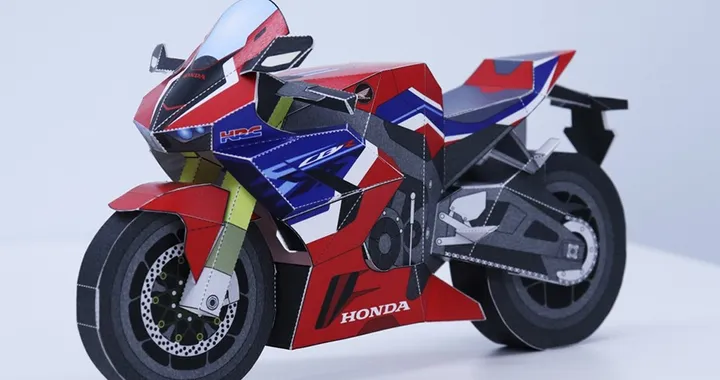 Honda CBR1000RR-R da costruire: la supersportiva di carta