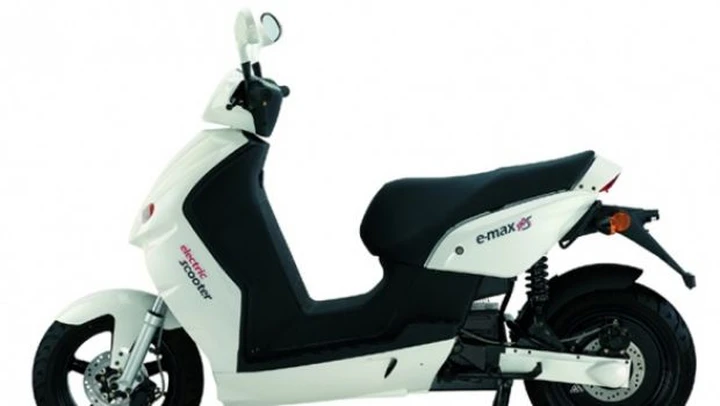 Fa la cosa giusta: Scooter elettrico E-MAX 120S