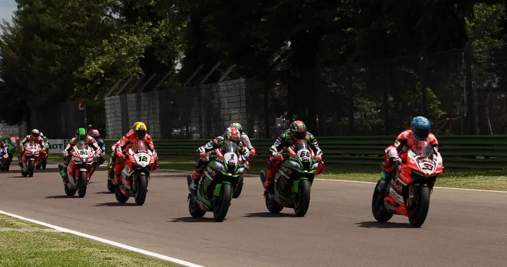 Superbike 2018: nuovi orari warm up e prove, ma non solo...