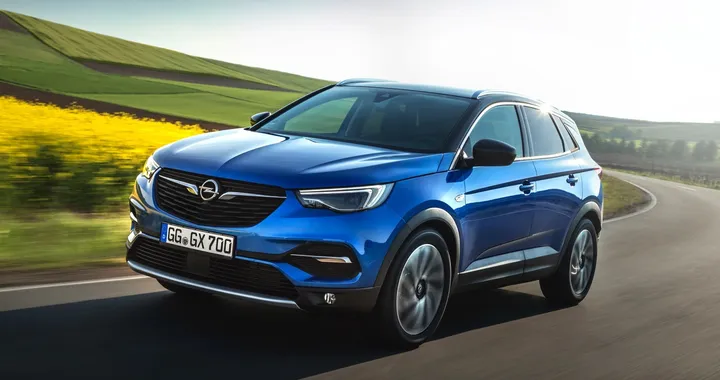 Opel Grandland X: prezzo e primo contatto su strada