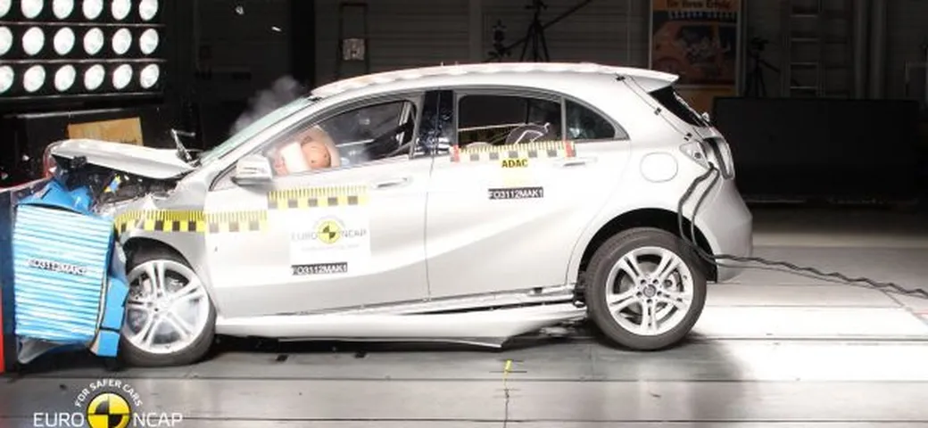 Mercedes Classe A: la sicurezza in video