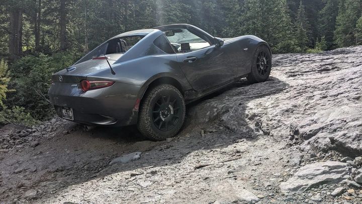 Mazda MX-5: basta poco ed è pronta per l'off-road