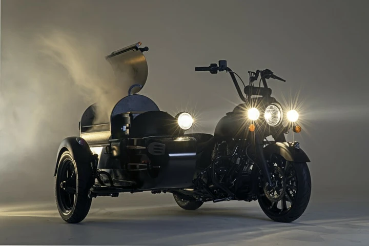 Thor Drake trasforma un sidecar in un barbecue mobile