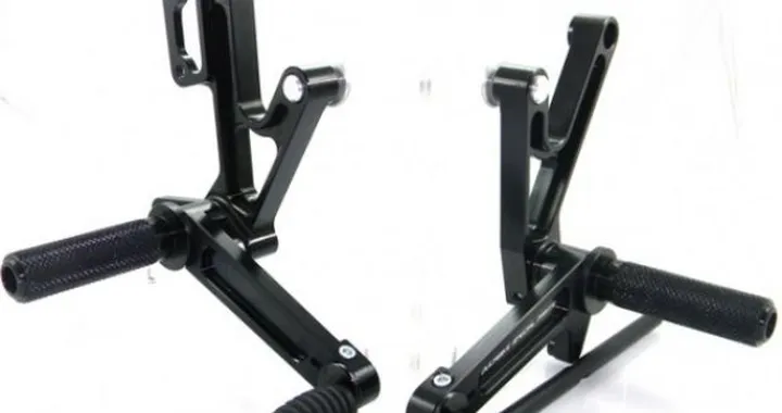 Ducabike presenta le nuove pedane per la vecchia generazione di Ducati Monster