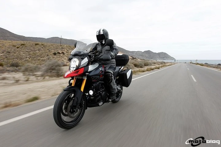 Suzuki V-Strom 1000 ABS 2014: l'endurona diventa facile, la prova di Motoblog