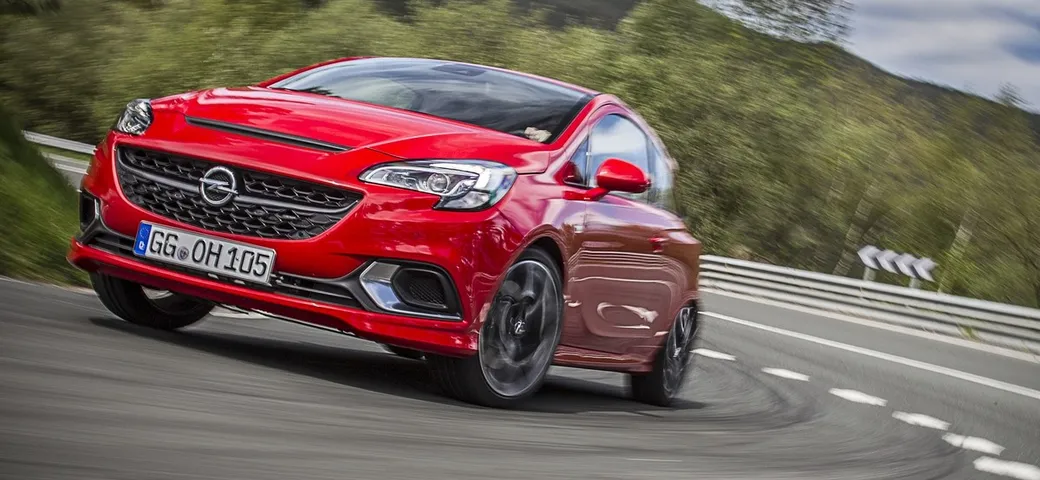 Opel Corsa OPC 207 cv: primo contatto