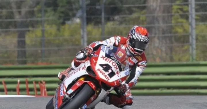 WSBK: Gallery weekend di gare di Imola