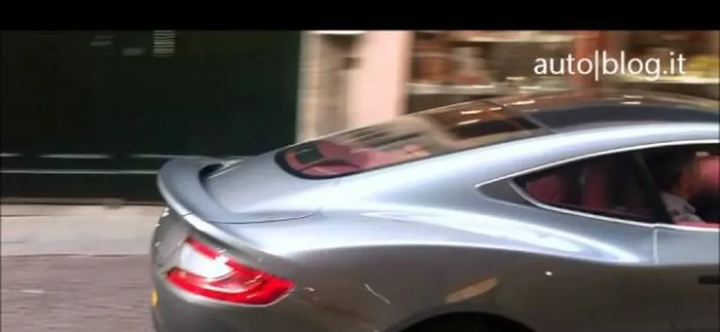 Nuova Aston Martin Vanquish: da Padova i nostri lettori ci inviano nuove foto e video spia!