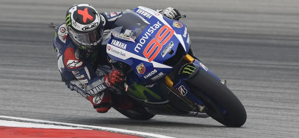 MotoGP, Sepang: Lorenzo domina il Day-1, Valentino Rossi insegue [Foto]