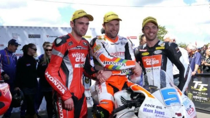 Tourist Trophy 2012: Bruce Anstey vince Gara-1 della Supersport per 0.77!
